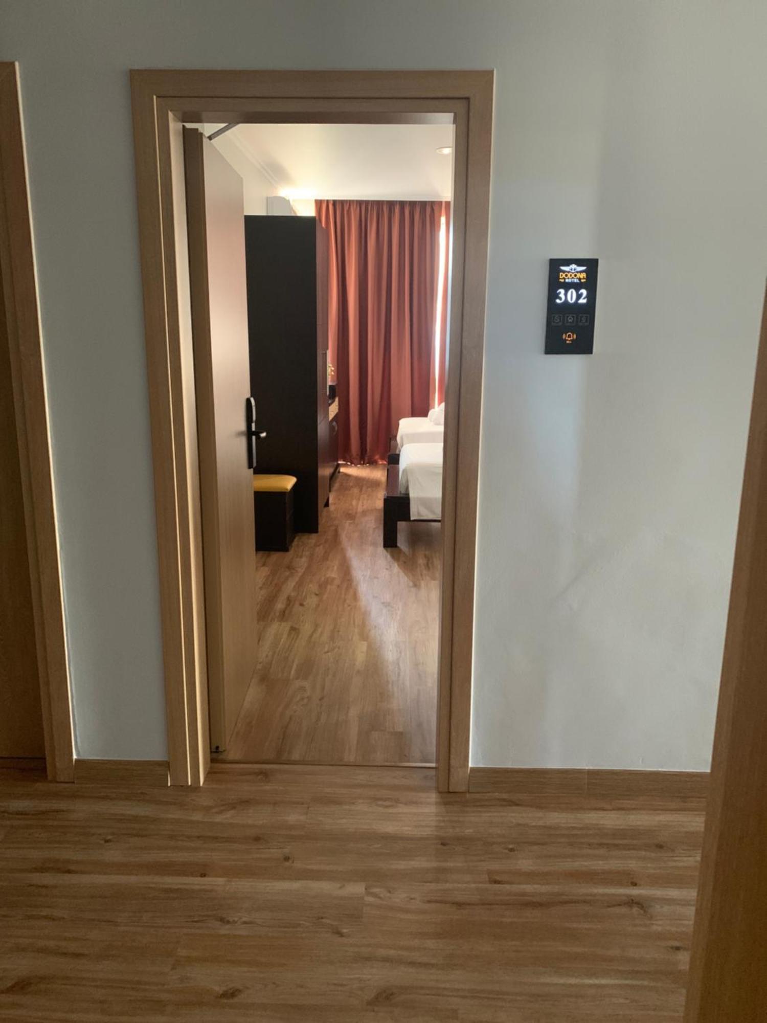 Hotel Dodona ซารานเดอ ภายนอก รูปภาพ