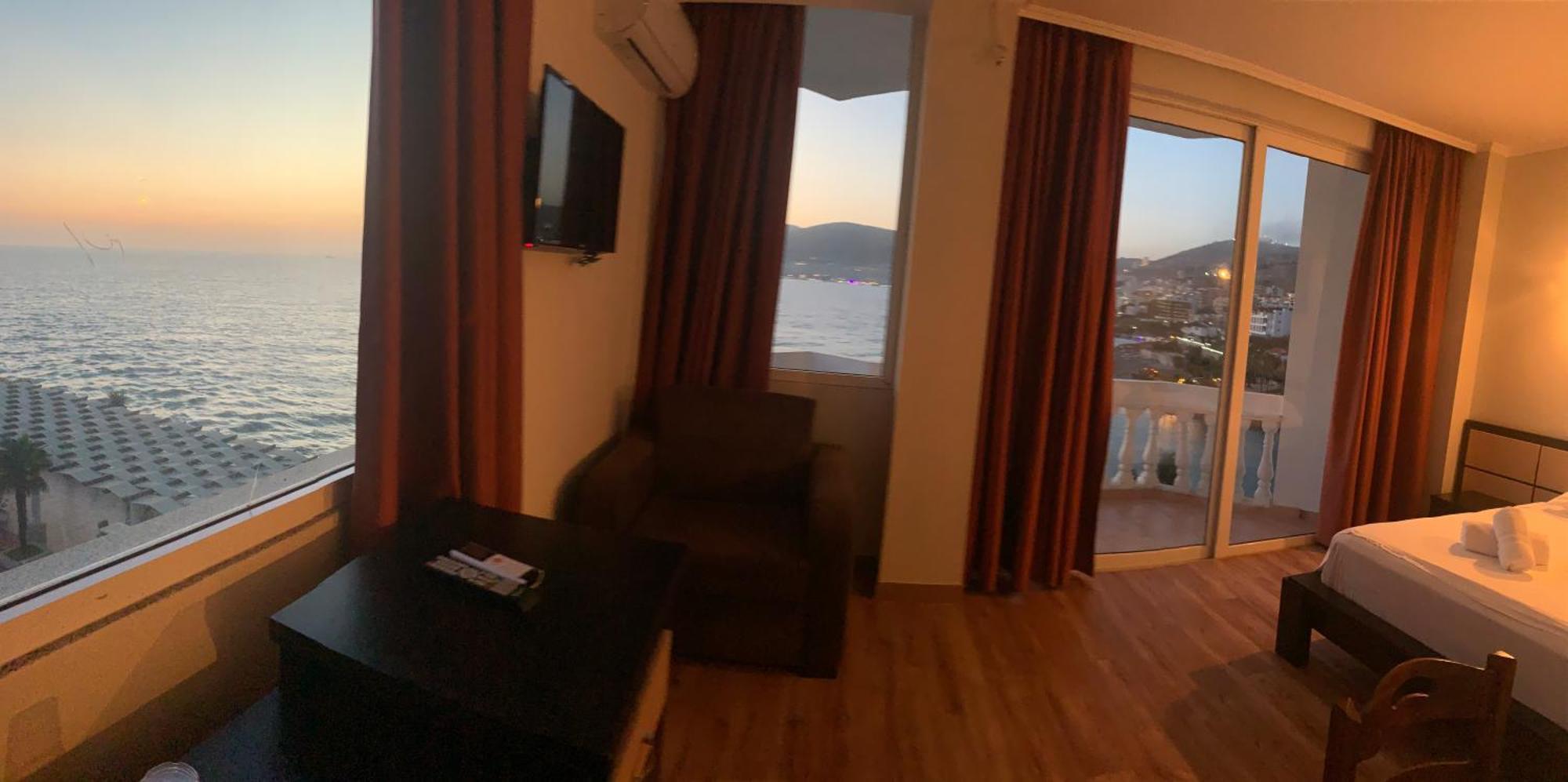 Hotel Dodona ซารานเดอ ภายนอก รูปภาพ